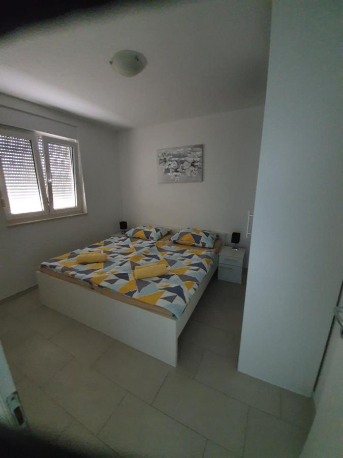 Apartmani Matko นิน ภายนอก รูปภาพ