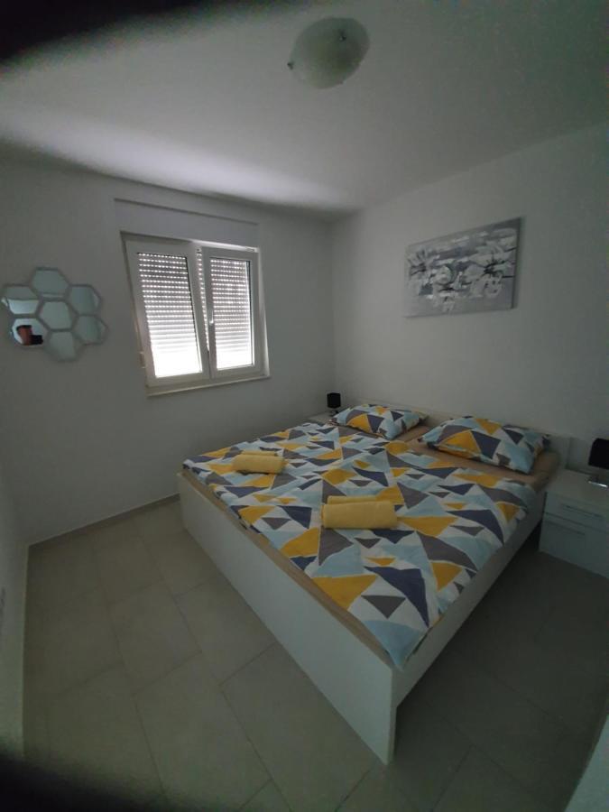 Apartmani Matko นิน ภายนอก รูปภาพ