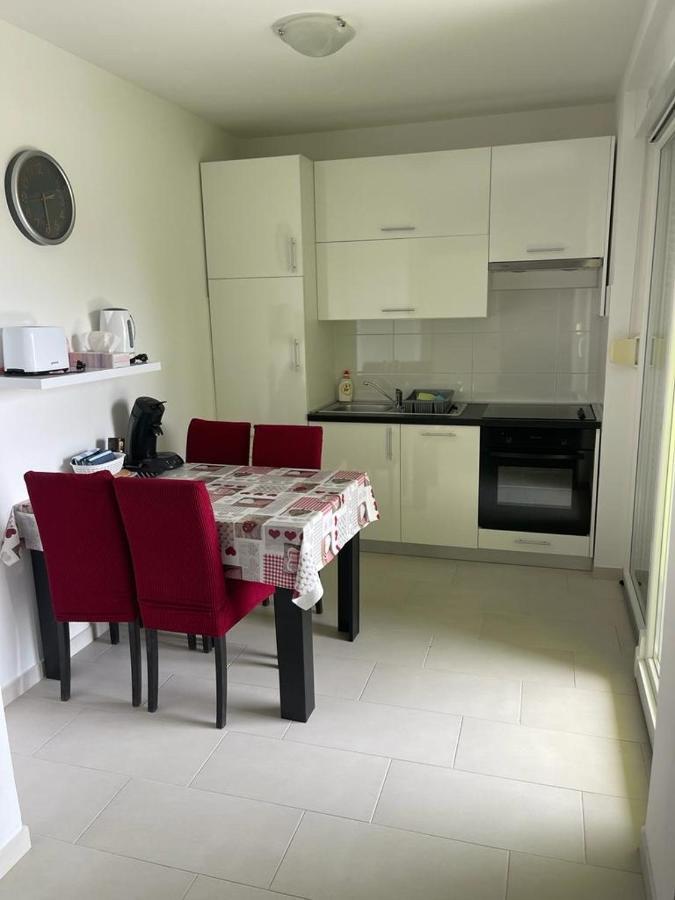 Apartmani Matko นิน ภายนอก รูปภาพ